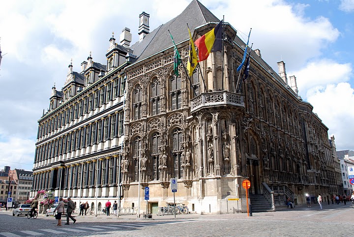 monumentaal gebouw Gent